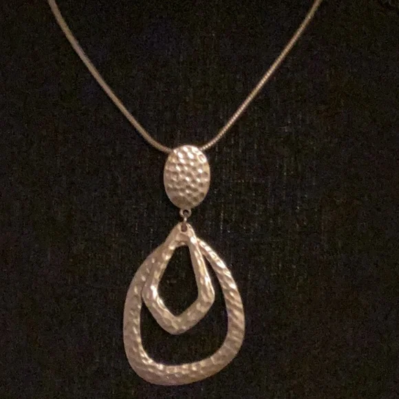 Chico’s hammered gold tone necklace - Picture 1 of 3